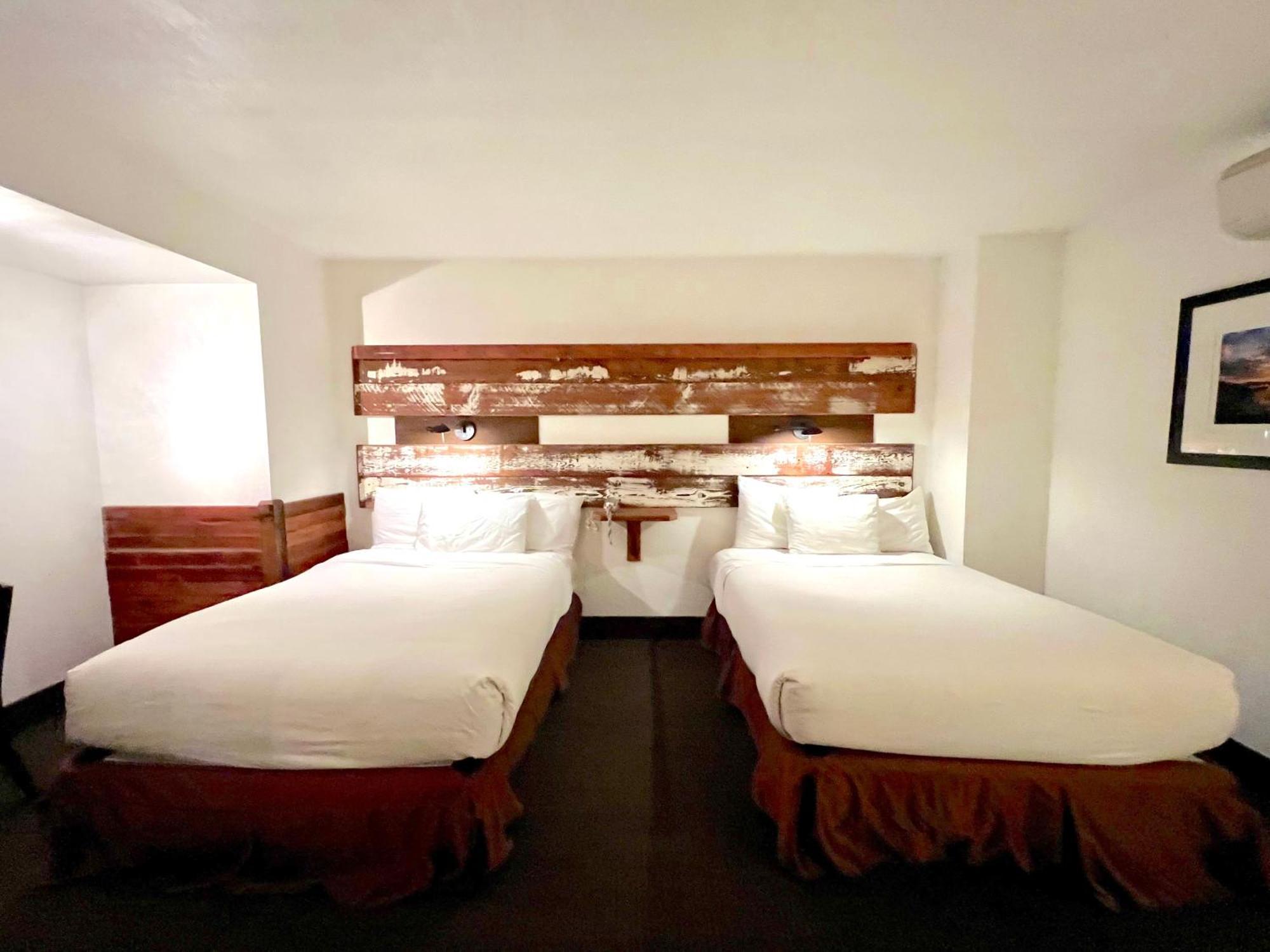 Inn At South Lake Tahoe Room photo