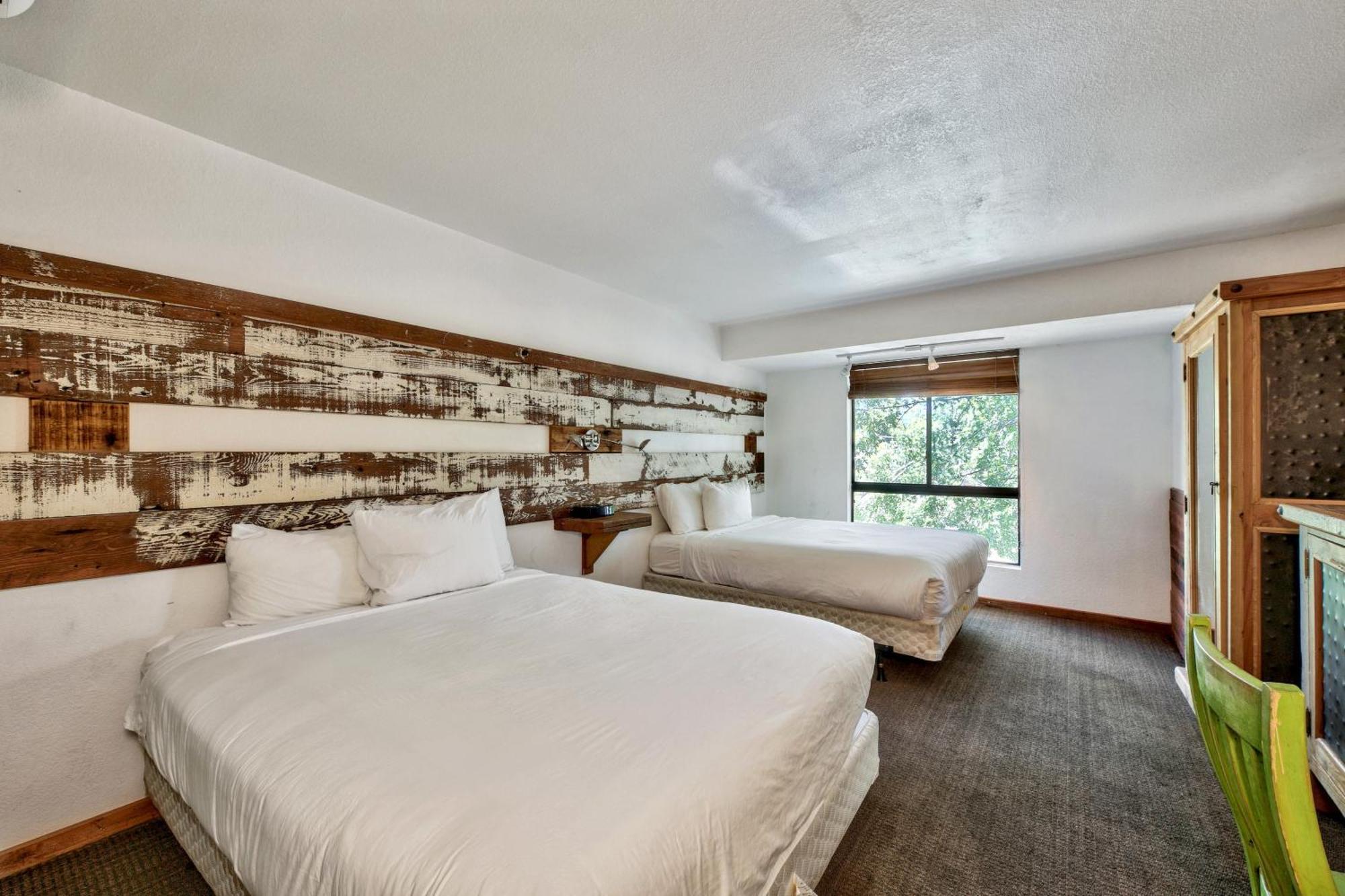Inn At South Lake Tahoe Room photo