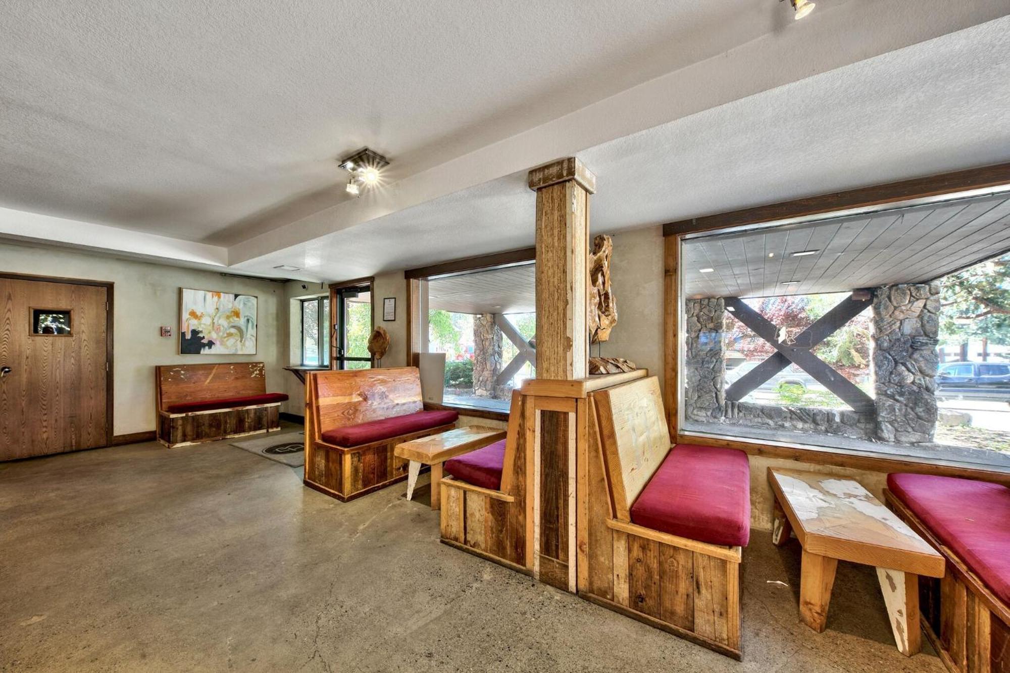 Inn At South Lake Tahoe Exterior photo